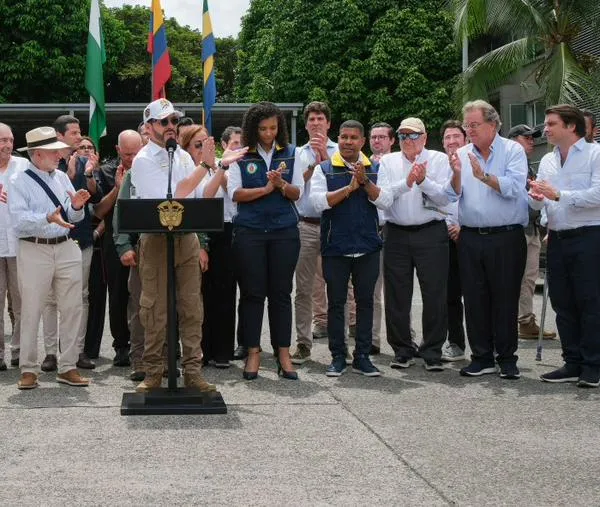 De la Espriella afianzó lazos con privados: hay 13 acuerdos para la reconstrucción