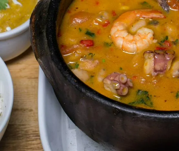 Cazuela de mariscos: receta casera fácil y cremosa