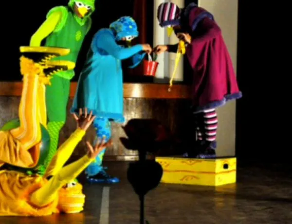 Asiste gratis a 'Fábula de Gorriones', obra de teatro gestual que llega a la Pilona 10 de Ciudad Bolívar en Bogotá: agéndate el 13 de septiembre 