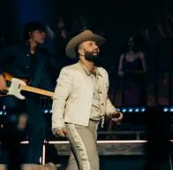 Carín León regresa a la Sphere de Las Vegas en 2027. Conoce las fechas, preventa de entradas y detalles de esta nueva residencia musical.
