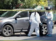 ¡De película! Hallaron dos cuerpos dentro de un carro durante un retén
