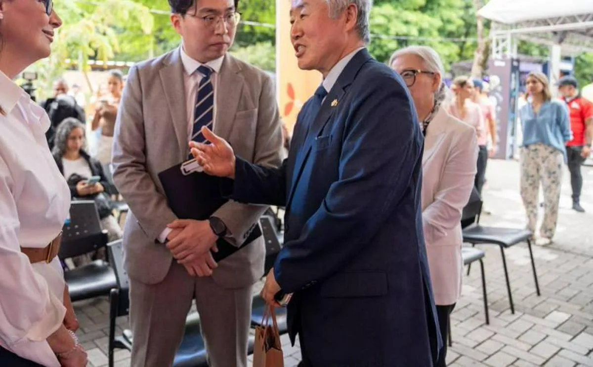 Fiesta del Libro de Medellín celebra su edición 20 con Corea del Sur como invitado de honor