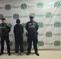 Capturan a presunto hincha de fútbol tras herir con arma blanca a un hombre en Galerías