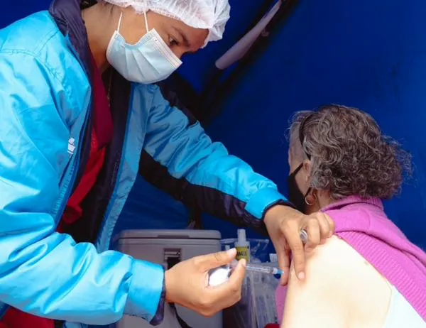 Conoce los puntos de vacunación en Bogotá para el lunes 14 de septiembre de 2026 