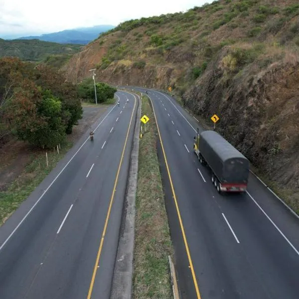 .La ANI implementó un plan de choque para agilizar más de 500 trámites represados, priorizando servicios públicos esenciales en varias regiones del país.