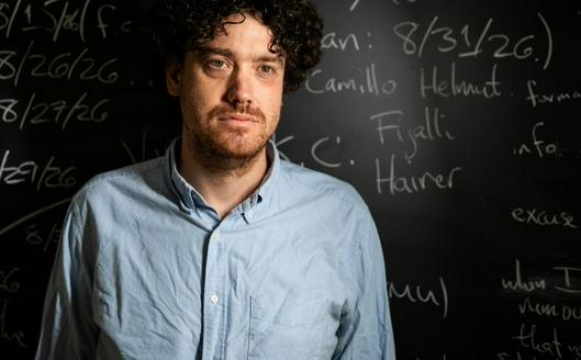 El matemático atrapado entre OpenAI y Anthropic por un problema matemático