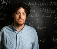 El matemático atrapado entre OpenAI y Anthropic por un problema matemático