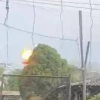 Un ataque con drones contra el radar de la Aeronáutica Civil en Candelaria, Valle del Cauca, generó pánico en la comunidad tras varias explosiones.