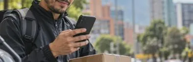 Créditos digitales sin recibo de sueldo en Colombia: cómo evalúan las fintech al trabajador informal