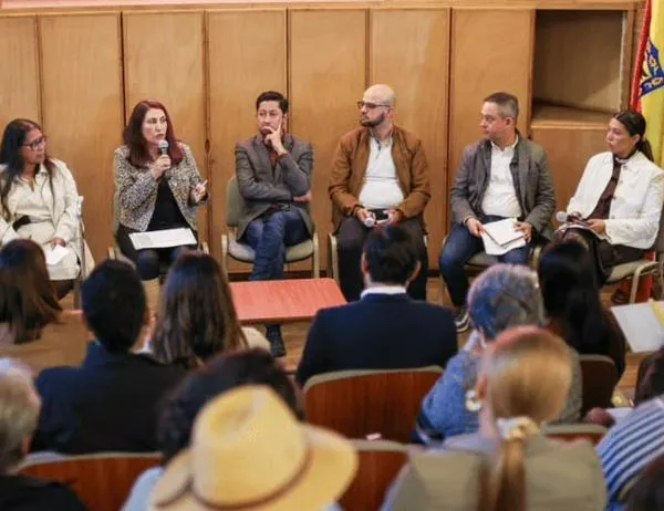 Bogotá reconoció a más de 200 ciudadanos participantes en Auditorías Visibles 