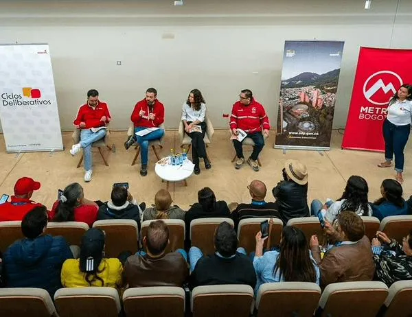 Los Ciclos Deliberativos de Bogotá 2026 ganan premio Smart City Innovator Awards 
