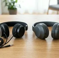 Audífonos con cable vs. Bluetooth: diferencias y cuál elegir para música y más