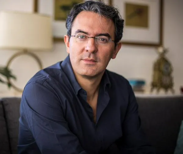 Juan Gabriel Vásquez, primer latinoamericano en ganar el Premio Lee Ho-chul por la Paz