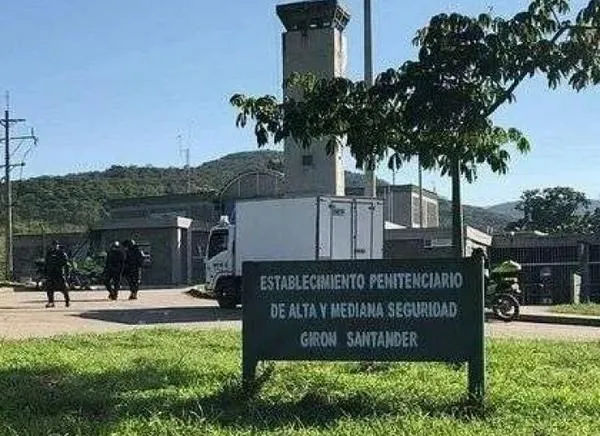 Importante cárcel en Colombia en vilo por amenaza de explosión