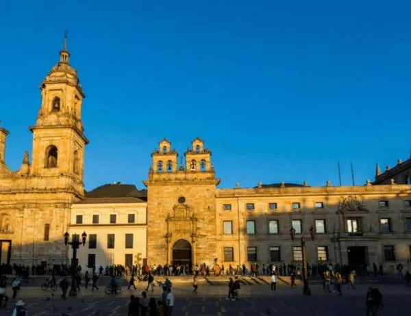 En el Mes del Patrimonio, Bogotá enciende su memoria en la Plaza de Bolívar 