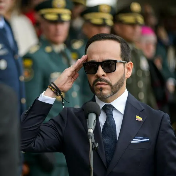 El presidente Abelardo De La Espriella confirmó traslado masivo de 120 presos de la cárcel de Buenaventura a cárceles de seguridad para combatir extorsión.