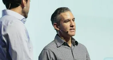 El CEO de Nubank advirtió a la banca tradicional que con la IA tendrán apenas 3 años para reinventarse, no solo actualizar apps o usar ChatGPT.