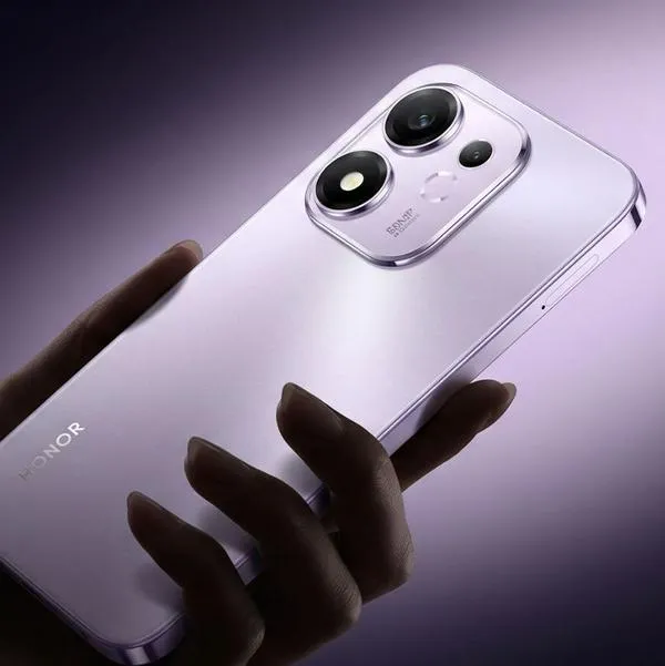 Llega a Colombia el nuevo HONOR 600 Smart, un dispositivo que destaca en el mercado por incorporar una batería de 8.100 mAh y alta resistencia física.