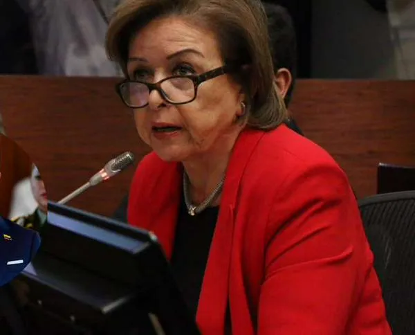 Thania Vega, esposa del general (r) Plazas Vega, será la embajadora de Colombia en Perú