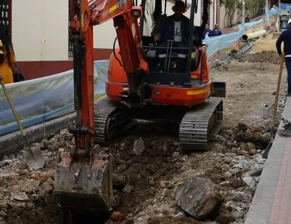 La Candelaria transforma Santa Bárbara con la recuperación de 361 m² de vía y una inversión de más de $300 millones 