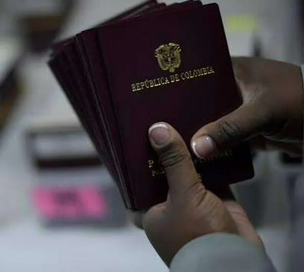 Cae red que expedía documentos colombianos falsos para llevar migrantes dominicanos a España