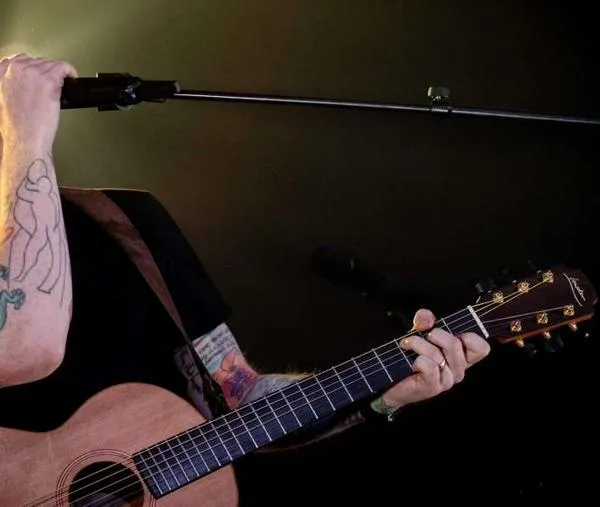 Ed Sheeran rompe su silencio sobre Gaza y el retiro de Macklemore de su gira