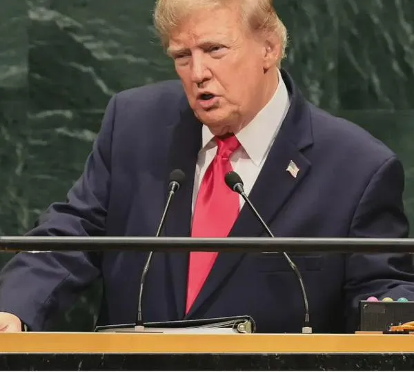 Trump anuncia que en documentos en EE. UU. se cambiará el nombre de IA por "superinteligencia"