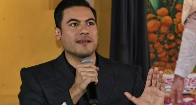 Carlos Rivera aplazó su concierto en el Movistar Arena de Bogotá por una lesión en las cuerdas vocales. Conoce la nueva fecha y el estado de las entradas.