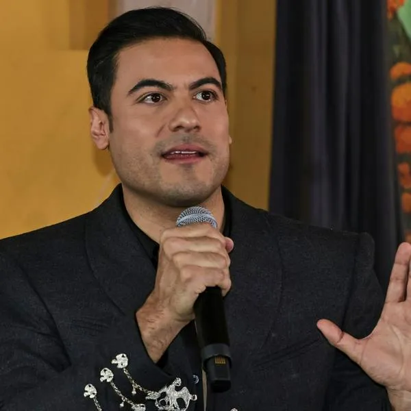 Carlos Rivera aplazó su concierto en el Movistar Arena de Bogotá por una lesión en las cuerdas vocales. Conoce la nueva fecha y el estado de las entradas.