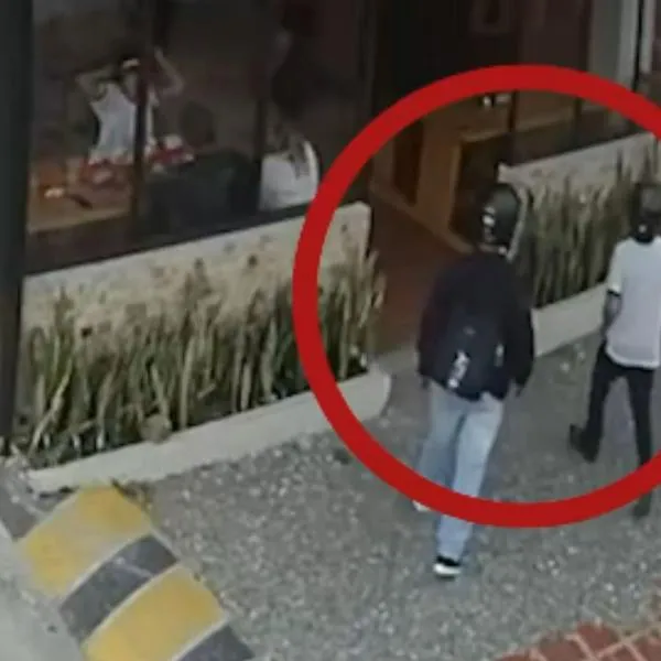 Ladrones atracaron a todos en restaurante en la autopista Medellín-Bogotá