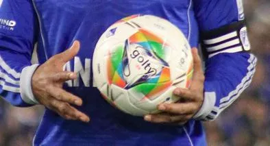 Balón del fútbol colombiano
