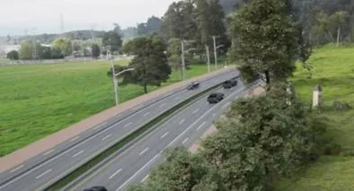 Conoce cómo funcionará el contraflujo en la carrera Séptima los sábados en el norte de Bogotá. Detalles de la prueba piloto. 
