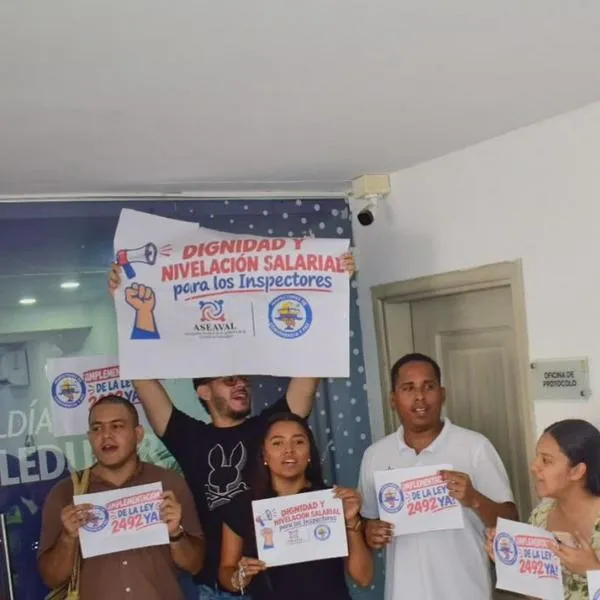 Tras el plantón, Alcaldía de Valledupar sube a nivel profesional a sus 36 inspectores: así cambia su salario y cargo