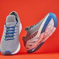 Tenis para pies planos: cuáles elegir para correr