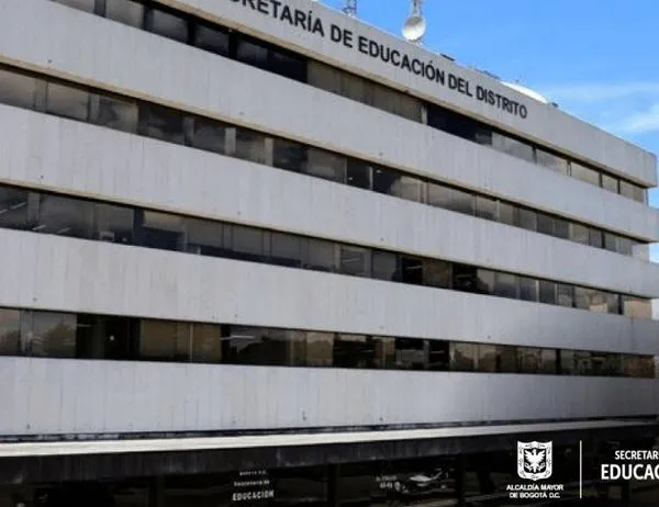 Bogotá continúa fortaleciendo su planta de docentes orientadores 