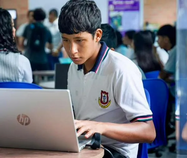 1.500 jóvenes dan un nuevo paso hacia la universidad en Cundinamarca