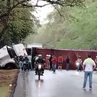 accidente vía Ibagué Honda tractomula camiones Tolimaaccidente vía Ibagué Honda tractomula camiones Tolimaaccidente vía Ibagué Honda tractomula camiones 