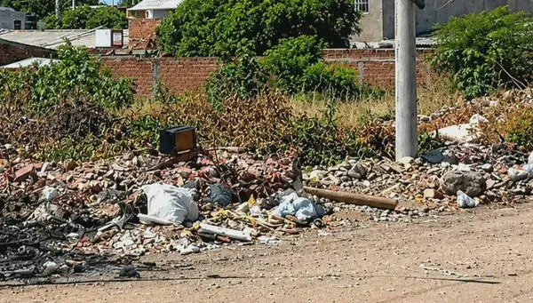 “Echan perros muertos y nos amenazan”: el calvario de una comunidad en Valledupar por lotes convertidos en botaderos a cielo abierto