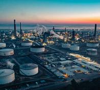 Petróleo Brent cae cerca de 3% ante expectativa de reapertura de Ormuz