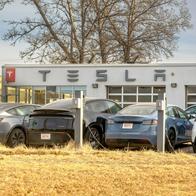 Tesla quedó en evidencia por falla de su sistema FSD: así afecta a conductores