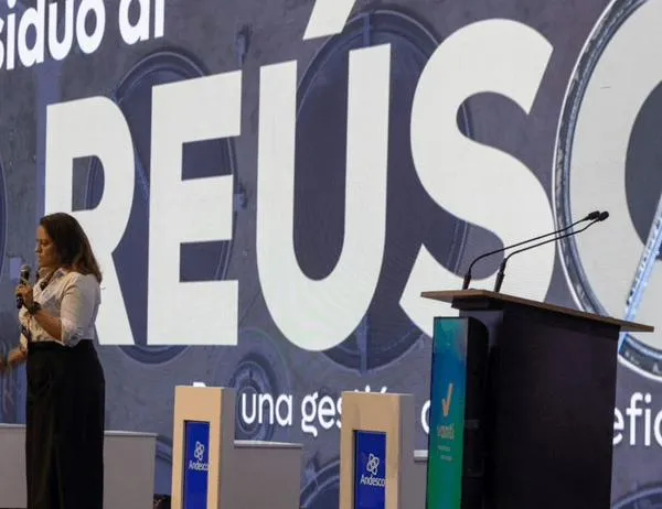 Sectores empresariales reunidos en Andesco conocieron avances de Bogotá en materia de servicios públicos 