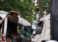 Violento choque en el Tolima dejó un muerto: otra persona estaría atrapada