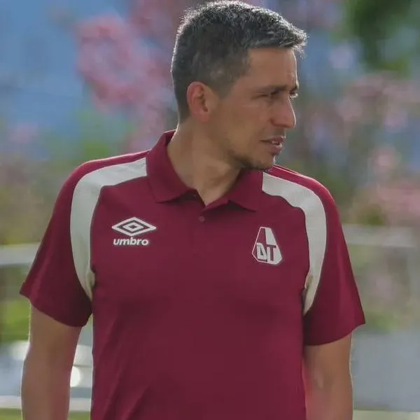 Deportes Tolima despide a Sebastián Oliveros y anuncia a Luis Fernando Suárez