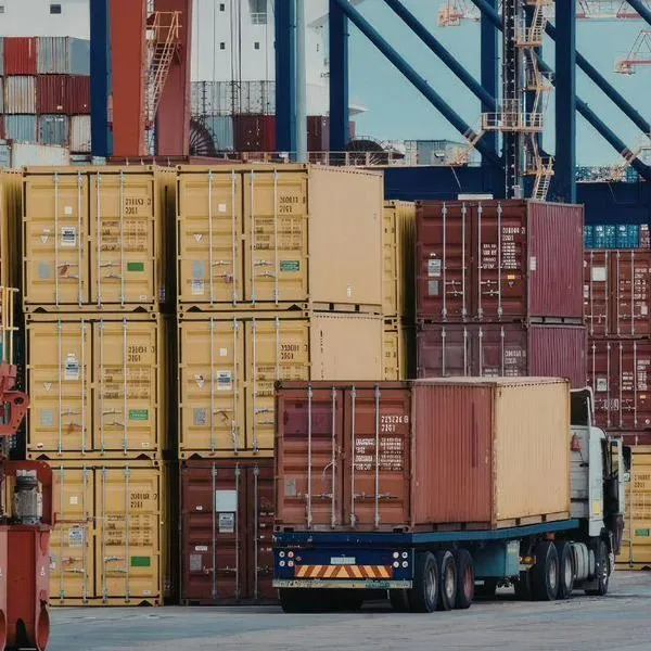Colombia prohíbe importaciones hechas con trabajo forzoso, pero el arancel de EE. UU. sigue vigente