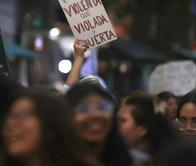 Entre violencias y otras brechas: así habitan las mujeres la ciudad