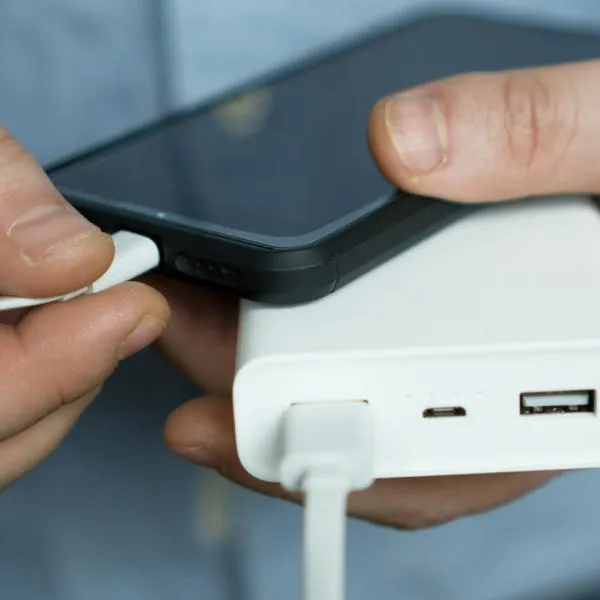 Power bank 60000mAh en Amazon por menos  de $165.000: ZZI y cómo comprar