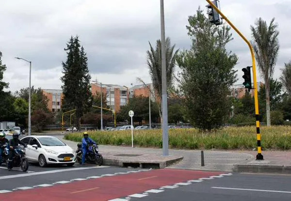 Semáforos en la calle 63: seguridad peatonal frente al temor de más trancones