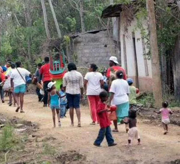 Defensoría del Pueblo alerta por 111 desplazamientos masivos y 63 confinamientos en 2026