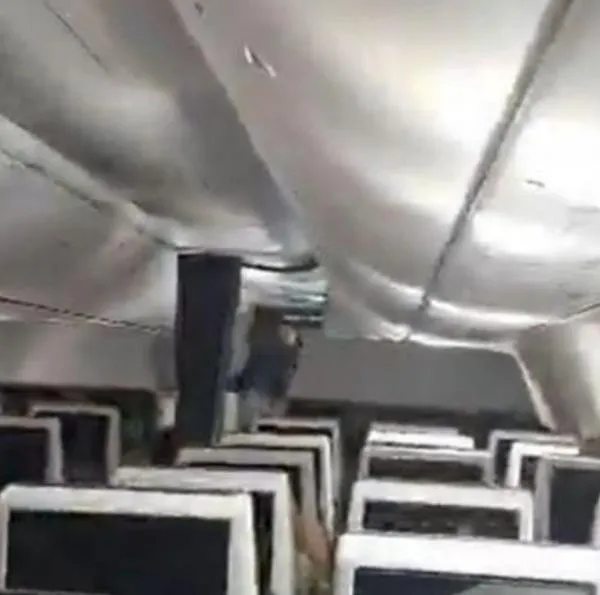 Un vuelo de FlyDubai que cubría la ruta entre Dubái y Tel Aviv fue desviado de emergencia a Arabia Saudí tras un grave altercado y agresión en cabina.