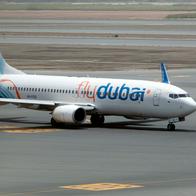 Un pasajero del vuelo de FlyDubai desviado a Arabia Saudí compartió un estremecedor video con sus hijos tras ayudar a dominar al agresor en cabina.